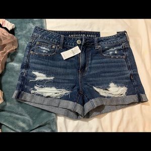 AE tomgirl midi shorts